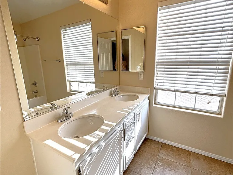 761 Anacapri St — Photo 20
