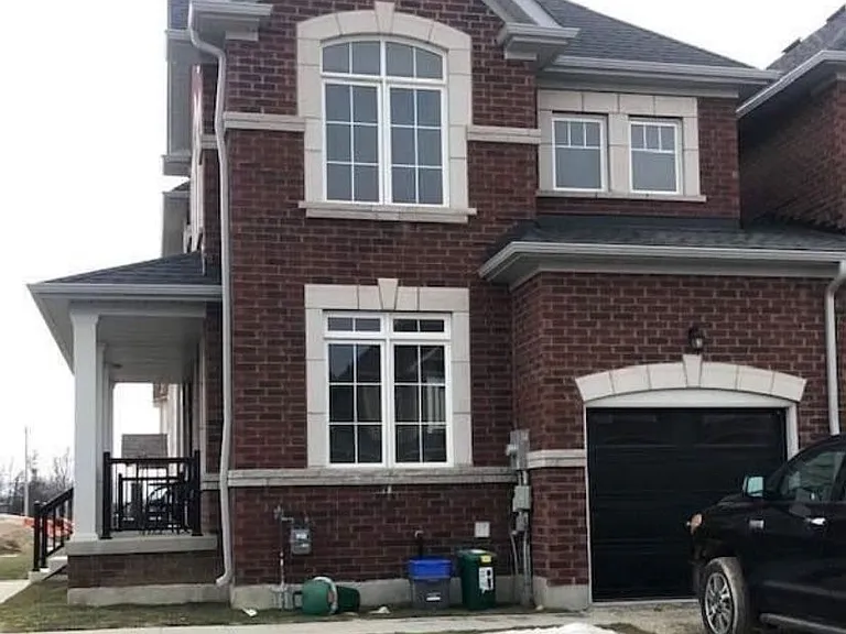 41 Kirby Ave — Photo 2