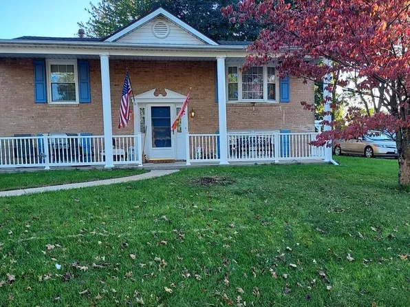 17813 Greentree Ter, Hagerstown, MD 21740