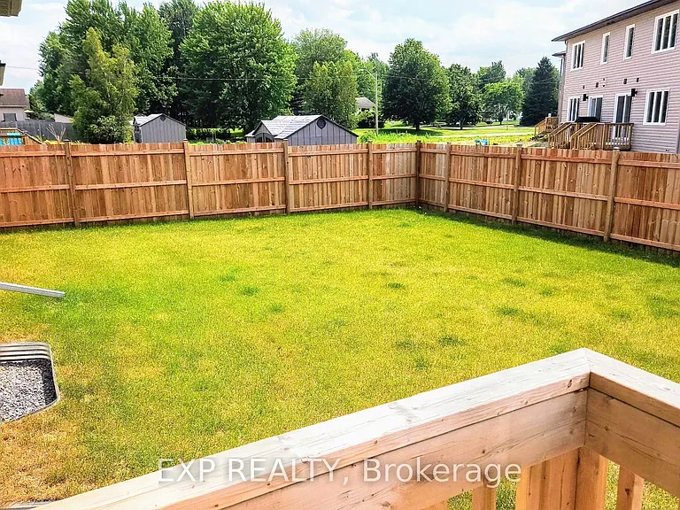 134 Giroux St — Photo 17