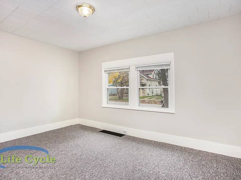 940 McReynolds Ave NW #1 — Photo 12