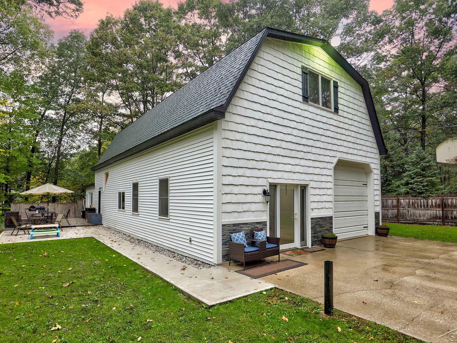 2677 N Sturgeon Rd, Midland, MI 48642 Zillow