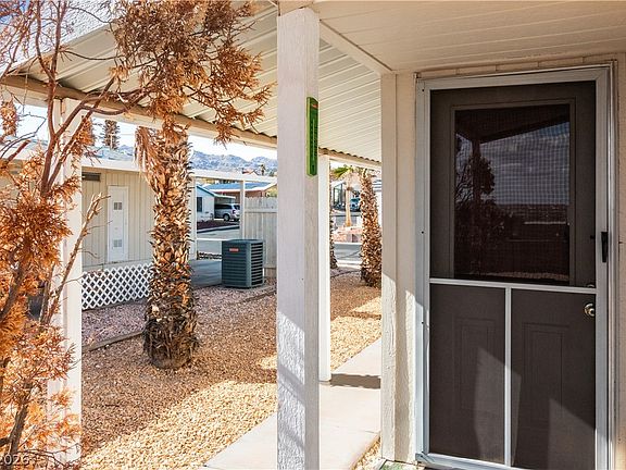 5th image of 1671 Granada St