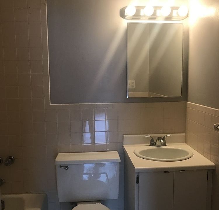 2nd image of 312 E 30th St APT 8D