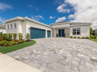 4697 Antrim Dr, Sarasota, FL 34240