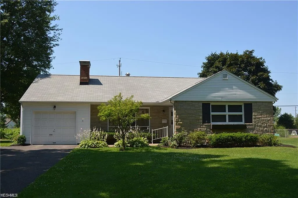 5354 Eastshore Dr NW photo 1