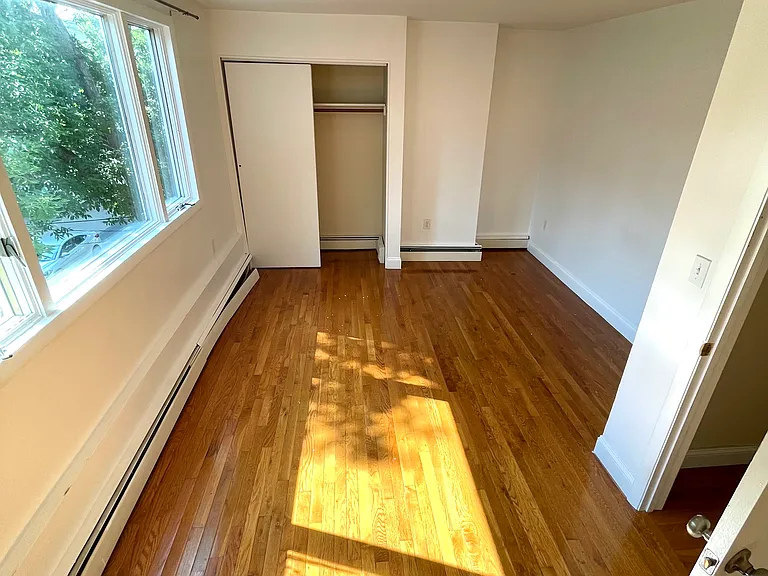 238 Everett St #2 — Photo 2