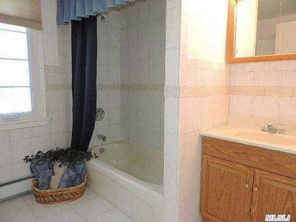 4th image of 58 Horn Ln