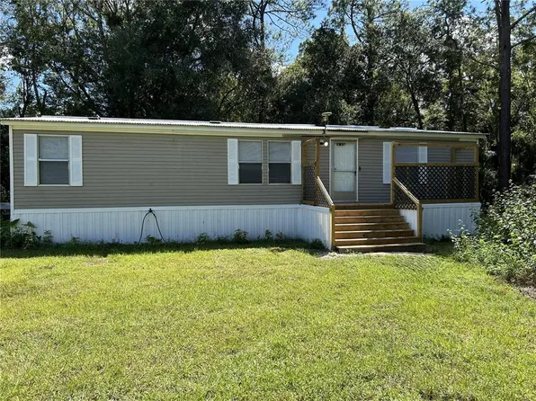 6812 Woodsman Dr, Zephyrhills, FL 33544