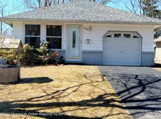 1976 Mount Carmel Blvd, Toms River, NJ