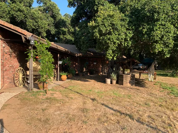 160 Mount Olive Dr, Bradbury, CA 91008