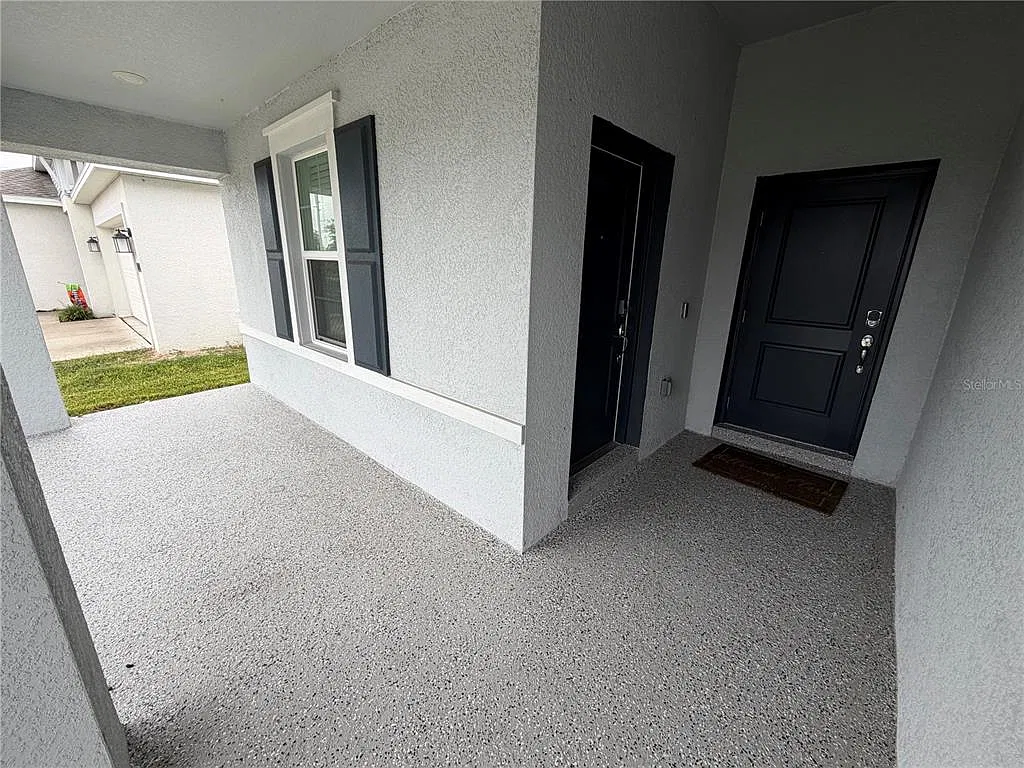 3 bed, 2.0 bath, 2080 sqft, $2,150 — Photo 2