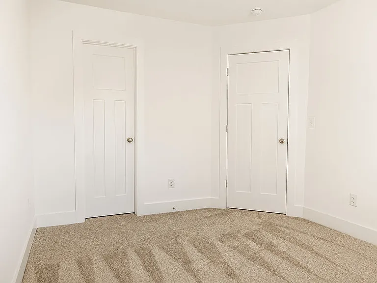 516 Nova Ln — Photo 15