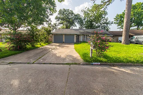 6330 Acorn Forest Dr Photo 1