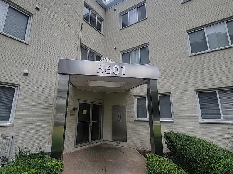 5601 Parker Ave #106 — Photo 2
