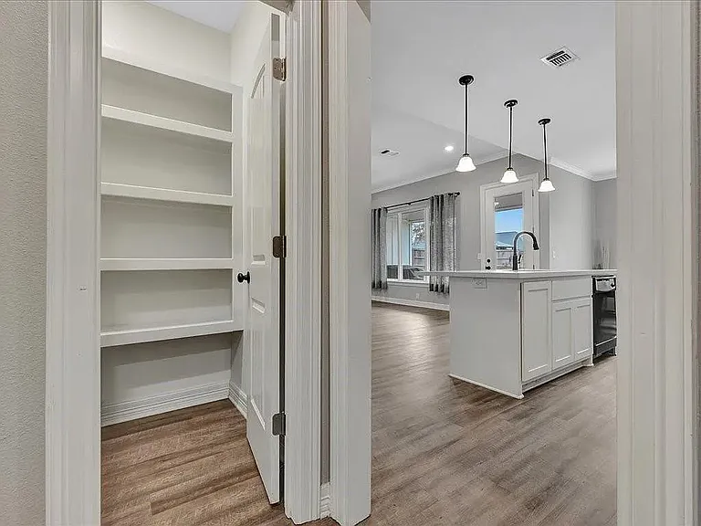 201 Shirey Dr — Photo 16