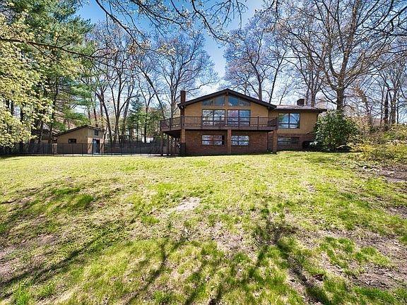 3rd image of 38 Gaudette Dr
