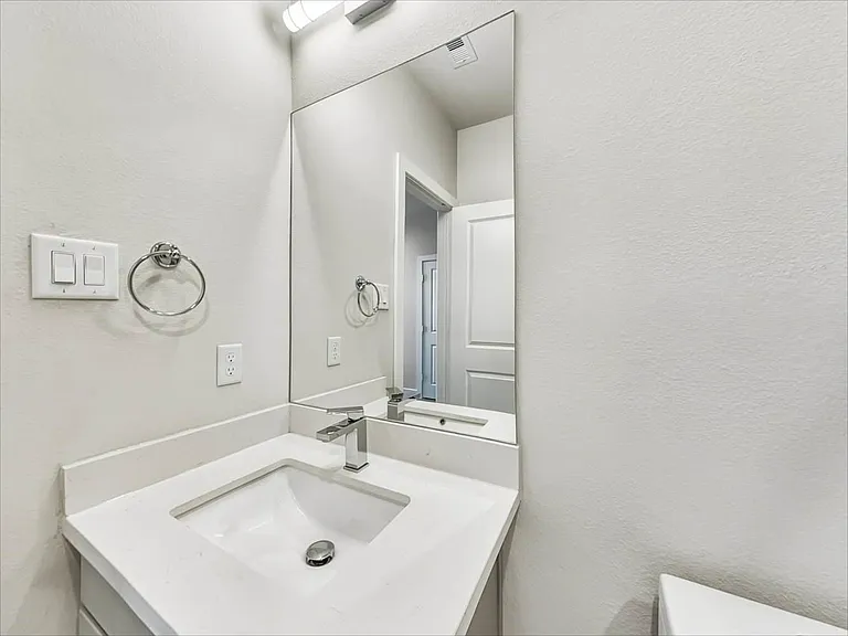 6317 Paddington Bend Dr — Photo 16