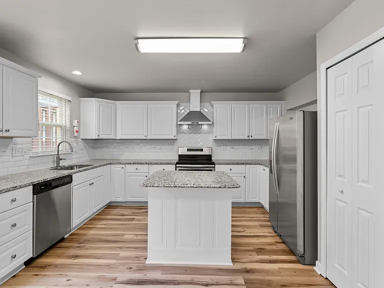 9745 Bon Haven Ln — Photo 6