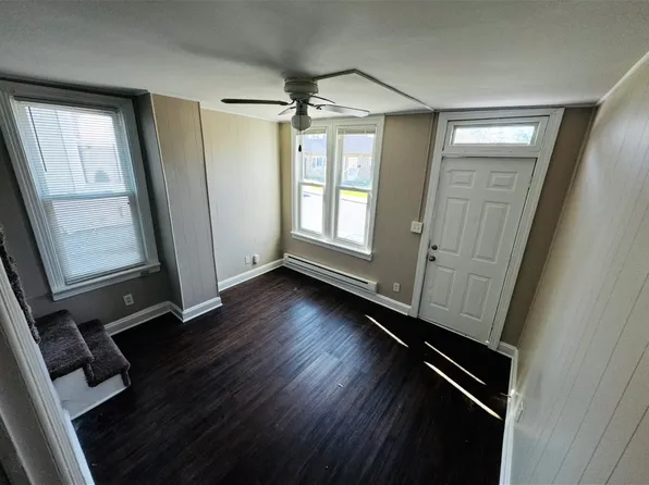 208 East Ave, Hagerstown, MD 21740