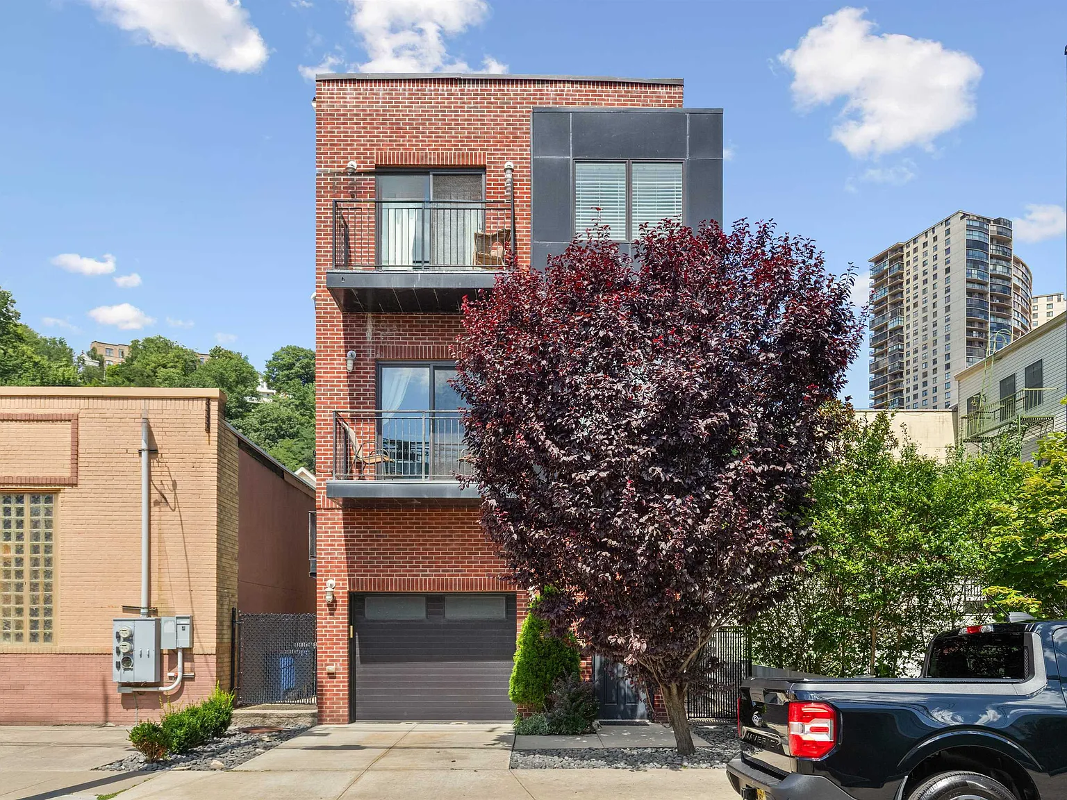 2 bed, 2.0 bath, $4,000 — Photo 1