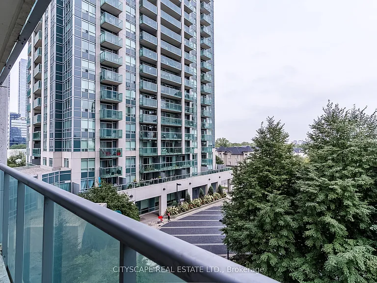 18 Harrison Garden Blvd #406 — Photo 29