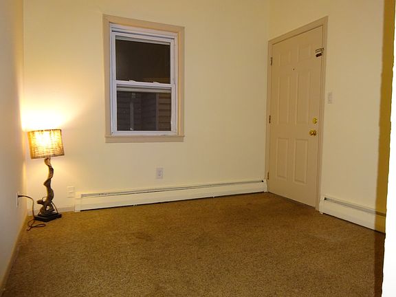 5th image of 158 S 5th Ave APT 2