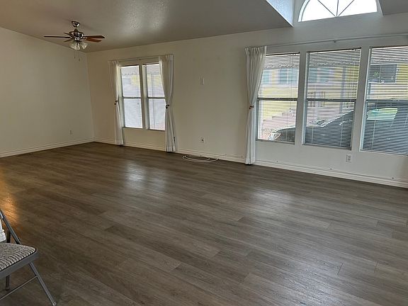 Great room with Sky light.
