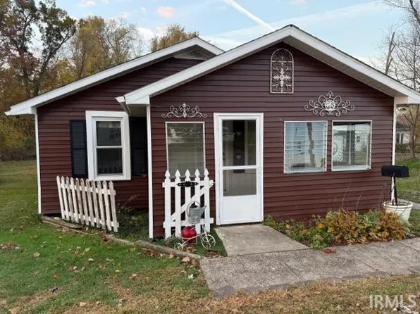 306 E Washington St, Winslow, IN 47598