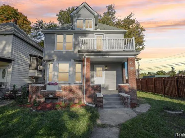 3736 Iroquois St, Detroit, MI 48214