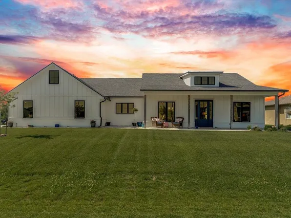 1521 E Elk Ridge Ave, Goddard, KS 67052