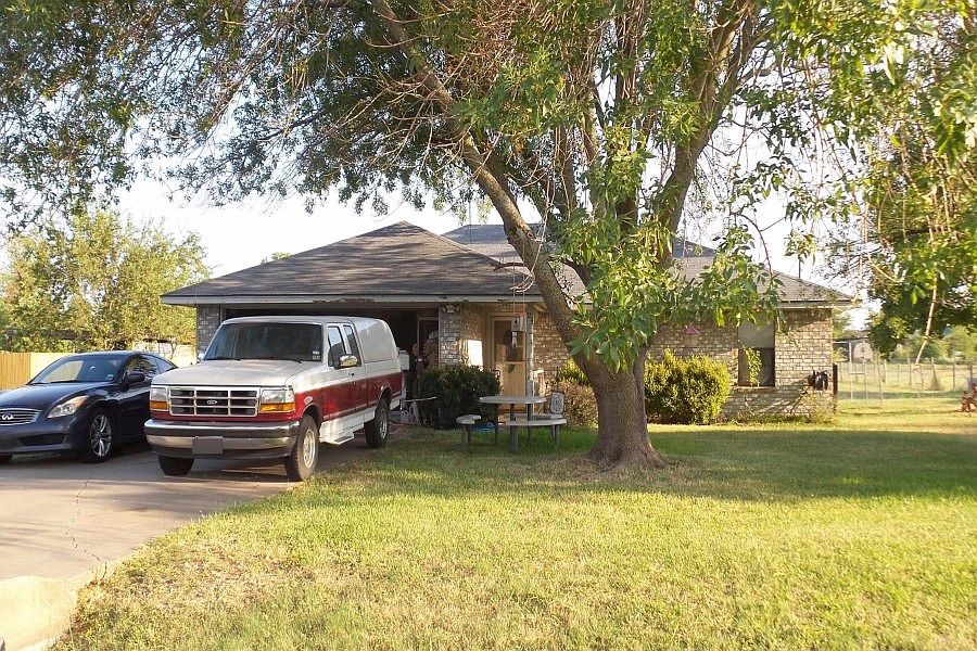 1st image of 124 Tracy Dr