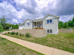 1235 W Maple St, River Falls, WI 54022