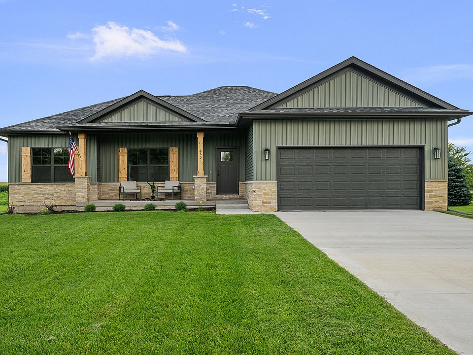 1st image of 455 Rhonda Rd