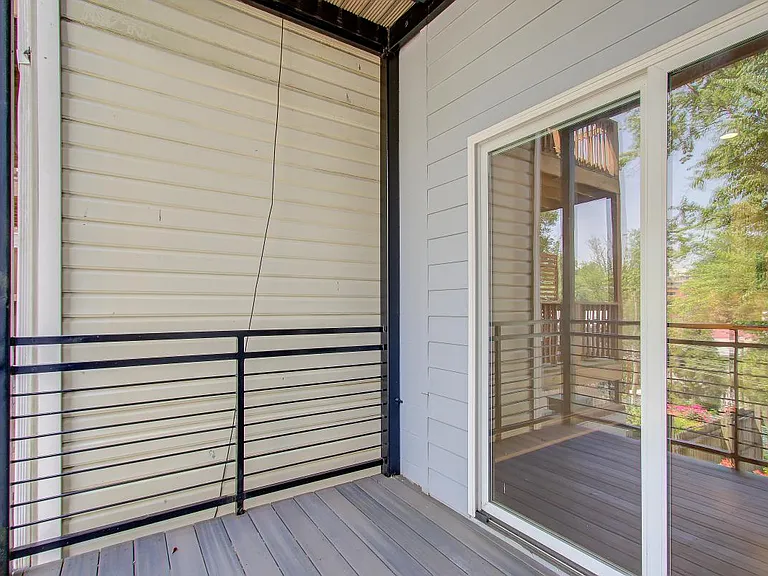 3937 Davis Pl NW #4 — Photo 31