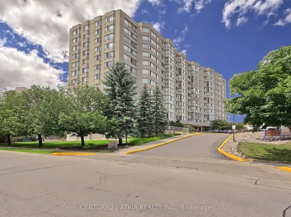 270 Davis Dr #309, Newmarket, ON L3Y 8K2