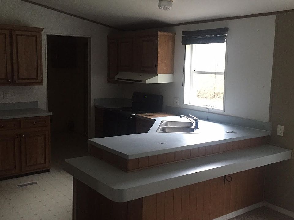 2nd image of 7818 Grandy Ln