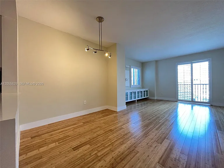 10 Aragon Ave #614 — Photo 7