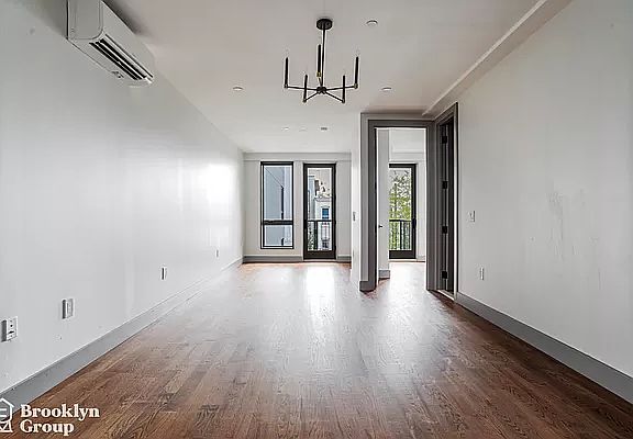 2nd image of 1894 De Kalb Ave #2A