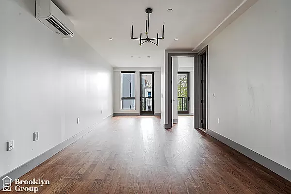 1894 De Kalb Ave #2A — Photo 2