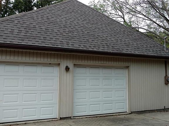4th image of 3405 S Crysler Ave