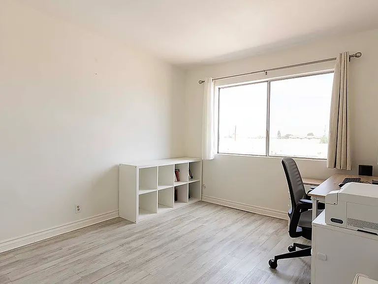 1036 Magnolia Ave #208 — Photo 12