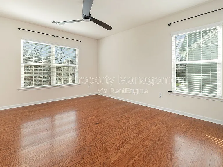 7922 Kelburn Ln — Photo 25