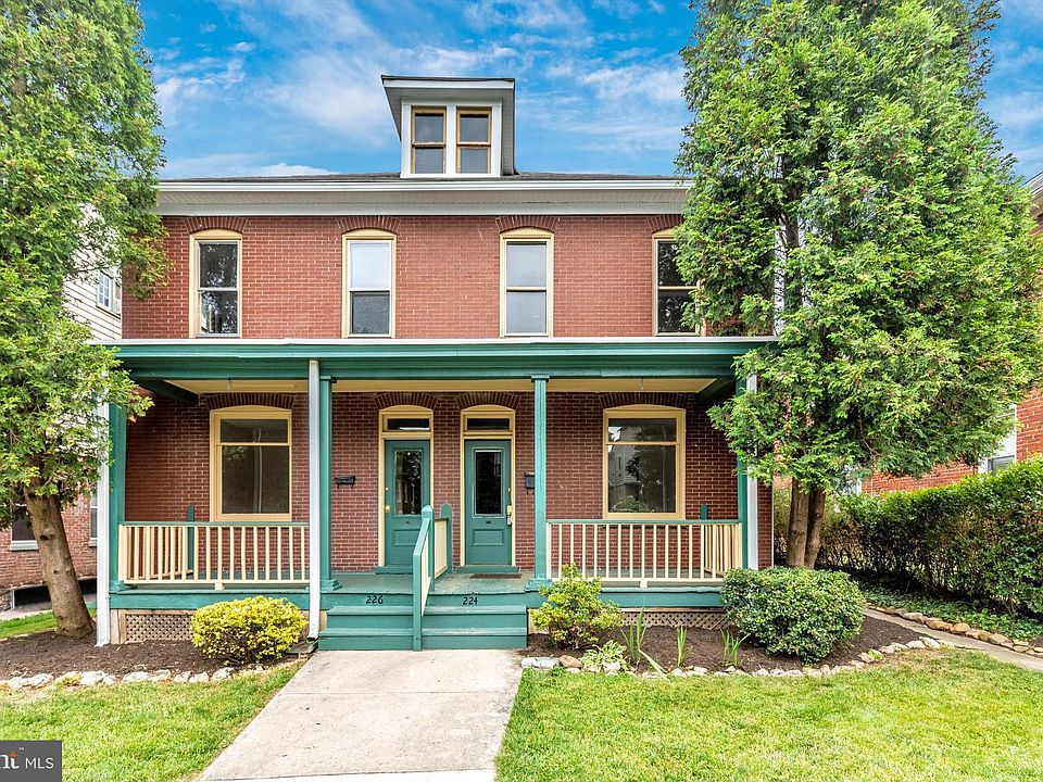 1st image of 224 Side Ave #226