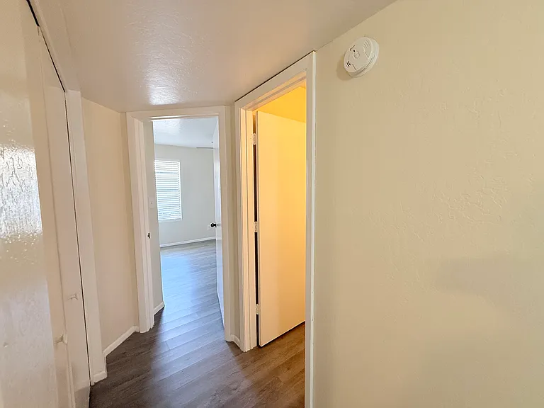 12815 N 113th Ave #2 — Photo 6