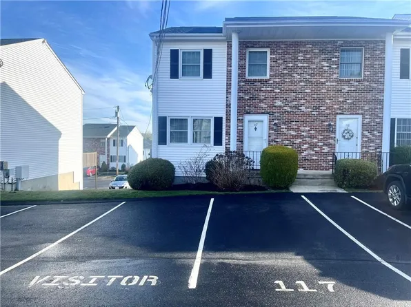 117 Scenery Ln, Johnston, RI 02919