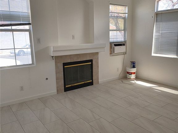 4th image of 1171 Antoinette St