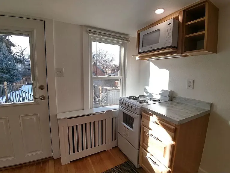 319 Pratt Street 4-Plex — Photo 3