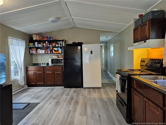 5th image of 59 Tamarack Dr