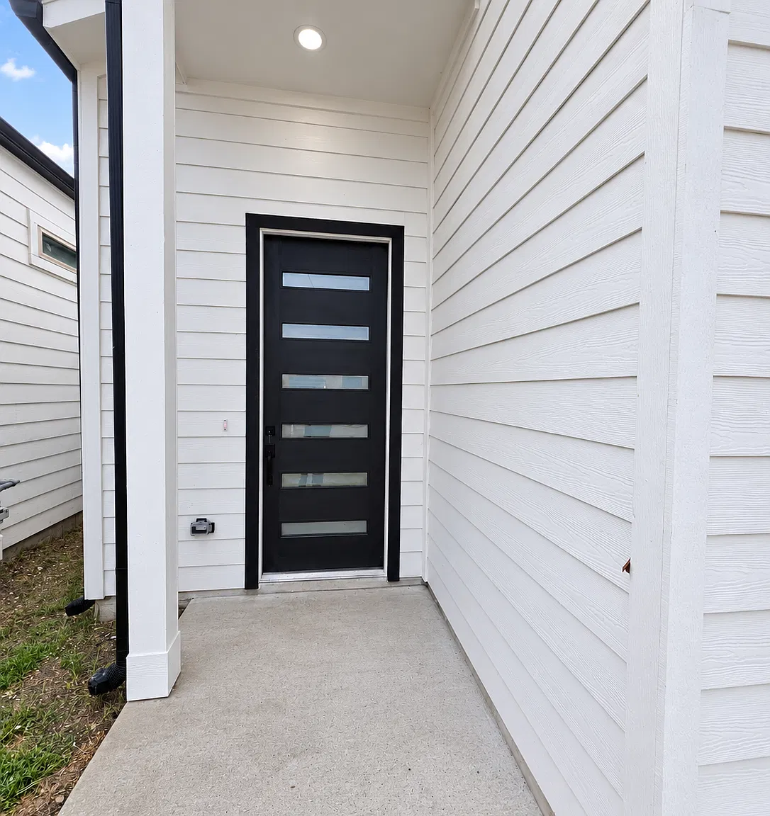 35 Foxshire Ln — Photo 1